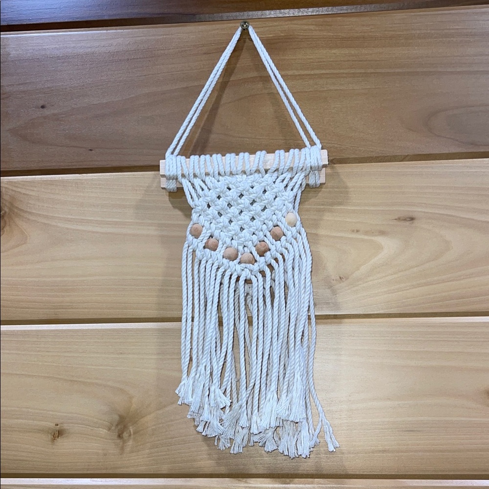 Elegant Cream Macrame Wall Tapestry